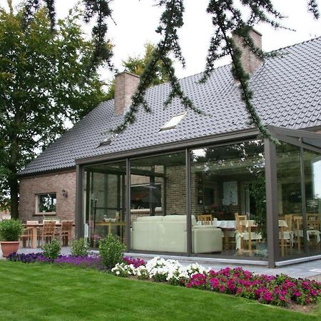 B&B Artiriacumhoeve Zedelgem Kültér fotó